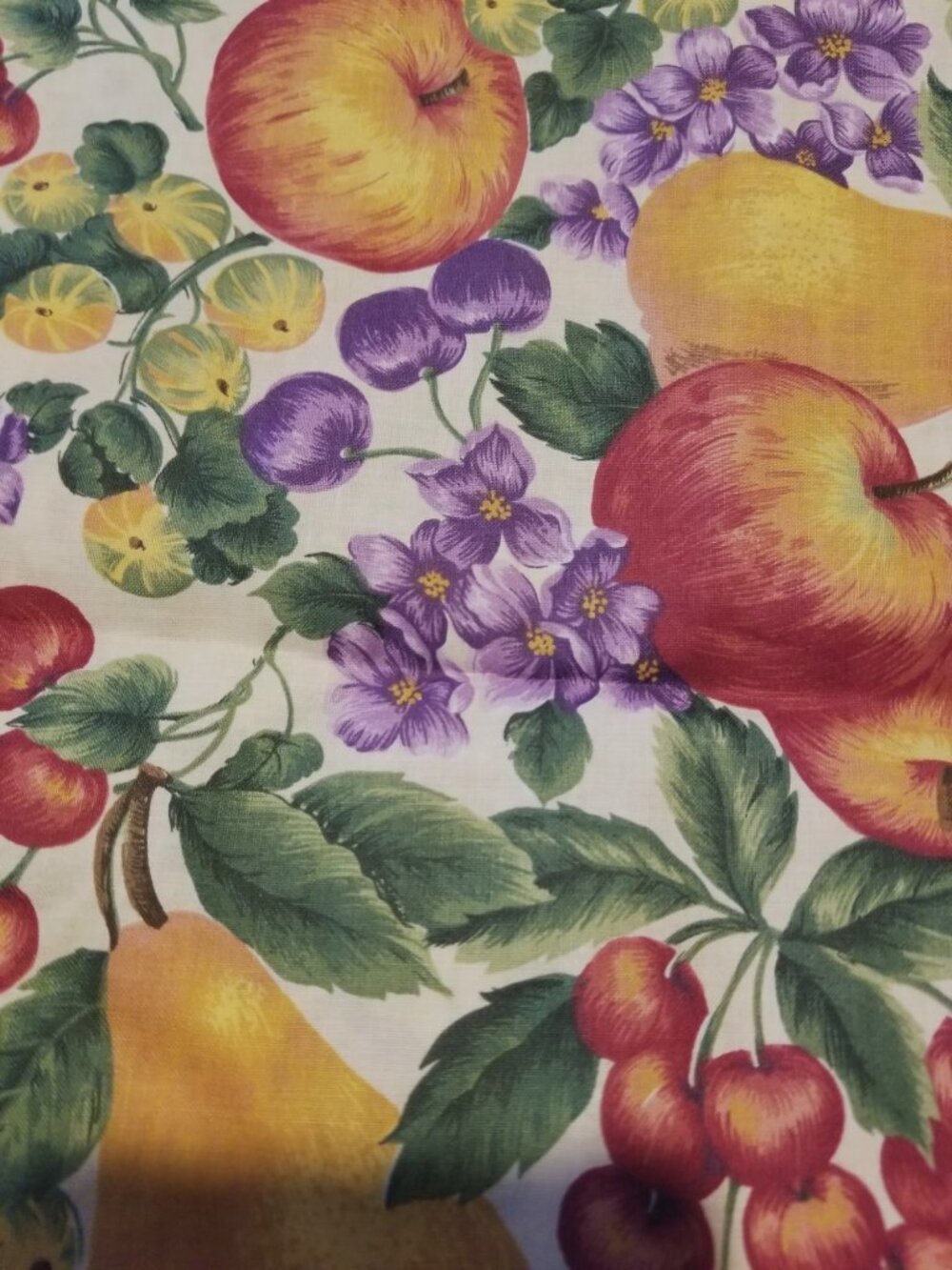 Material White Fruit Pears Grapes Cherrys Apple Flowers Green Leaves Fabric 44